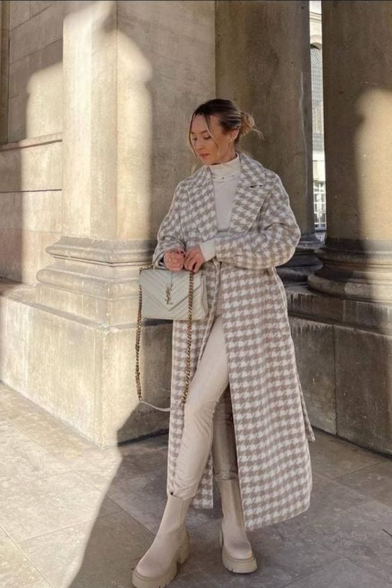 Stílusiskola: nude szettek borús napokra -  -  - divat, nude, outfit, stílus, tél, 