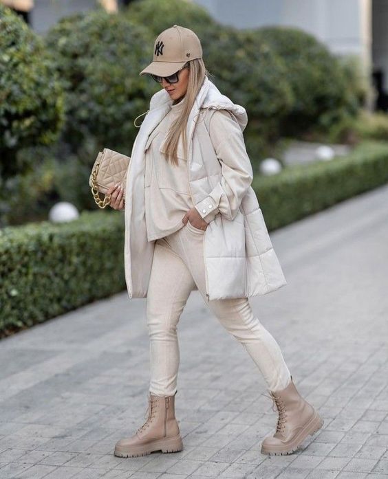 Stílusiskola: nude szettek borús napokra -  -  - divat, nude, outfit, stílus, tél, 