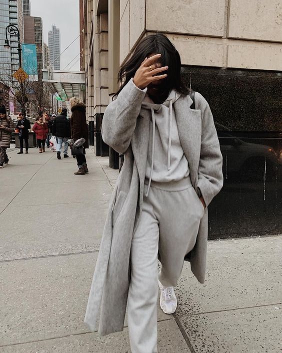 Stílusiskola: így viselj télen szürkét -  -  - divat, outfit, stílus, szürke, tél, 