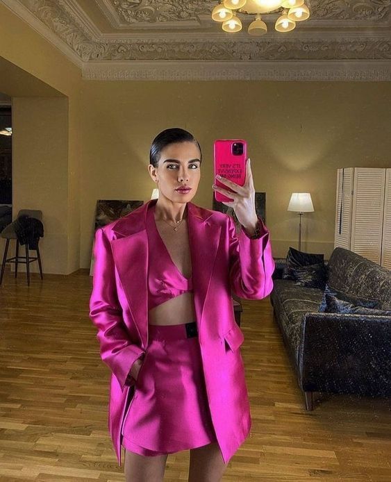 Stílusiskola: rózsaszín outfit ötletek szilveszterre -  -  - divat, outfit, rózsaszín, stílus, szilveszter, 