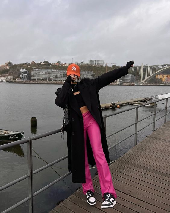 Stílusiskola: így viseld télen a fukszia színt -  -  - divat, fukszia, outfit, stílus, tél, 