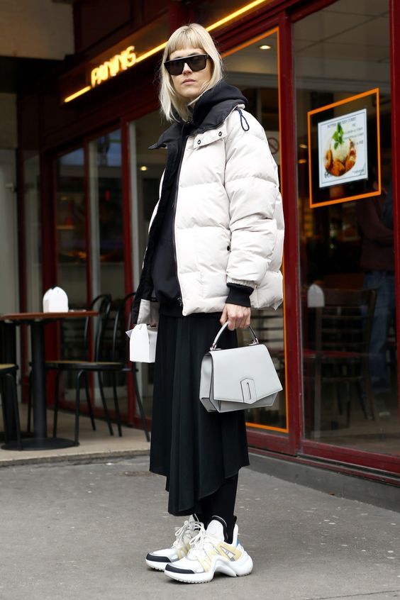 Stílusiskola: így viselj télen sportcipőket -  -  - divat, outfit, sportcipő, stílus, tél, 