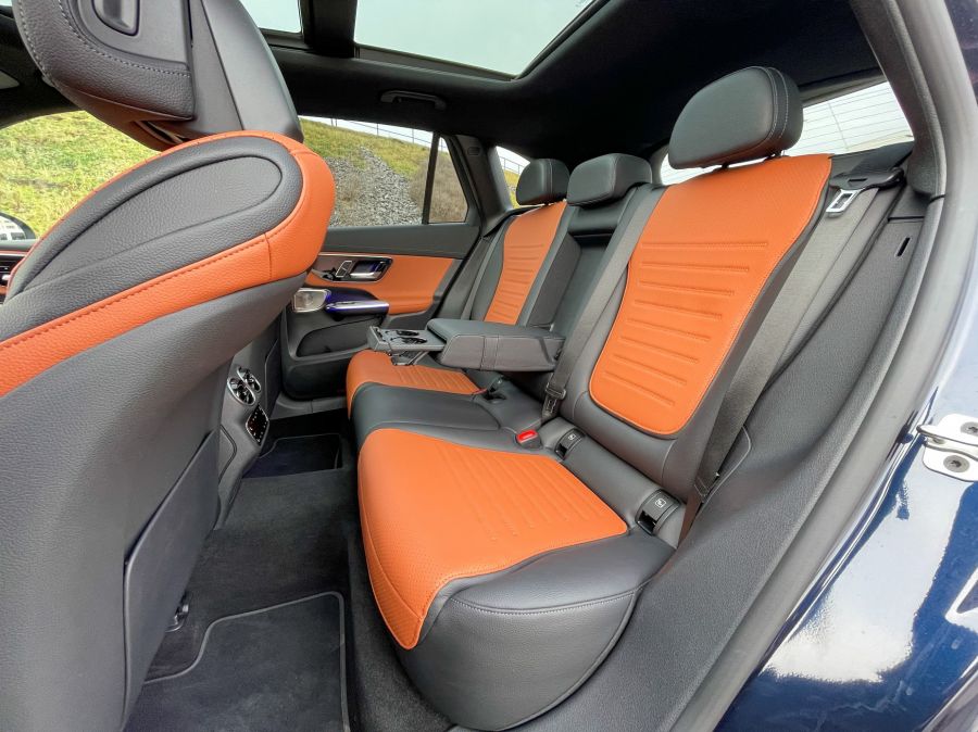 Két lépést előre és egyet sem hátra – Mercedes-Benz GLC Offroader 220d 4MATIC - Autó & Motor - MOBILITY - 2022 mercedes GLC, 2022 Mercedes GLC 220d 4 Matic teszt, 2022 Mercedes GLC teszt, 2023 GLC Mercedes, GLC 220d teszt, GLC mercedes teszt, Mercedes GLC 220d teszt,