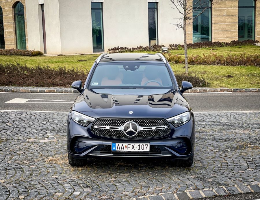 Két lépést előre és egyet sem hátra – Mercedes-Benz GLC Offroader 220d 4MATIC - Autó & Motor - MOBILITY - 2022 mercedes GLC, 2022 Mercedes GLC 220d 4 Matic teszt, 2022 Mercedes GLC teszt, 2023 GLC Mercedes, GLC 220d teszt, GLC mercedes teszt, Mercedes GLC 220d teszt,