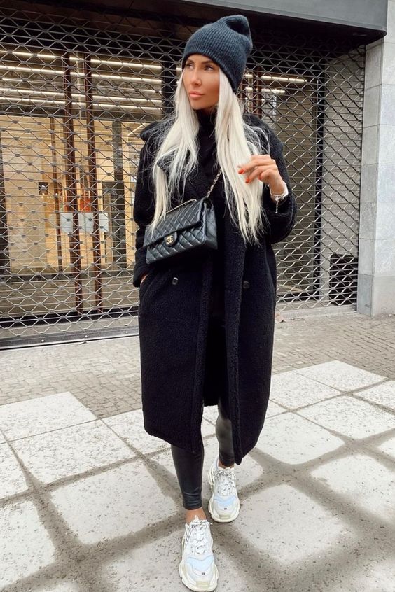 Stílusiskola: fekete szettek fehér cipőkkel -  -  - divat, fehér cipő, fekete szett, outfit, stílus, 