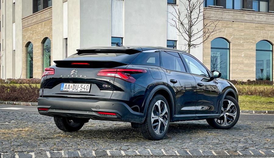 Olyan, mint a Citroën általában. Nonkonformista! – Citroën C5 X Feel Plus 1.2l - Autó & Motor - MOBILITY - 2022 Citroen C5X benzin teszt, C5 X Feel Plus  teszt, Citroen C5 X Feel Plus 1.2l teszt, citroen c5 x teszt, 