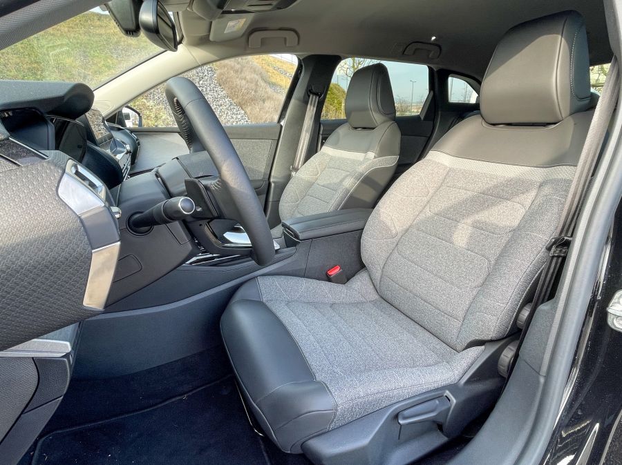 Olyan, mint a Citroën általában. Nonkonformista! – Citroën C5 X Feel Plus 1.2l - Autó & Motor - MOBILITY - 2022 Citroen C5X benzin teszt, C5 X Feel Plus  teszt, Citroen C5 X Feel Plus 1.2l teszt, citroen c5 x teszt, 