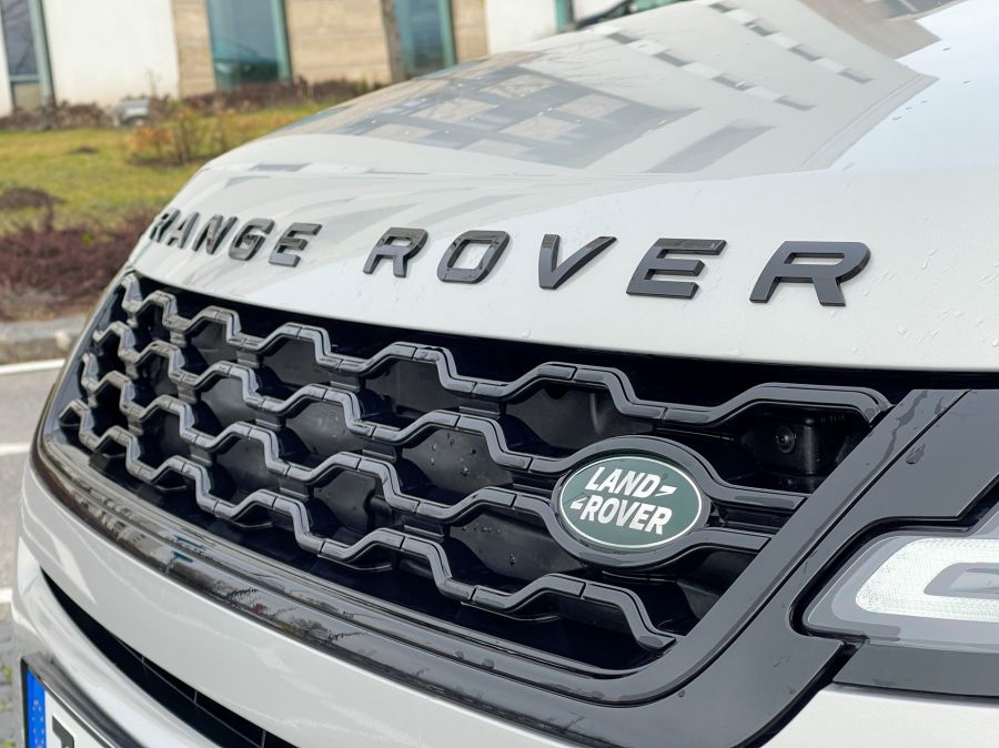 A korona legkisebb gyémántja – Range Rover Evoque 2.0P R-Dynamic HSE - Autó & Motor - MOBILITY - Evoque benzin teszt, Evoque petrol teszt, evoque teszt, Range Evoque 2.0P R-Dynanic  HSE teszt, range rover evoque, Range Rover Evoque 2.0 benzin teszt, Range Rover teszt, Range teszt, 
