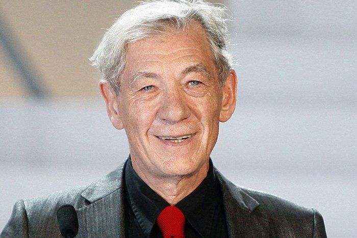 Az irodalomnak mégiscsak helye tud lenni egy divatbemutatón - Ulysses íróját idézte fel a Gandalfot játszó 83 éves színész - STYLENEWS - Kultúra - gandalf, ian murray,