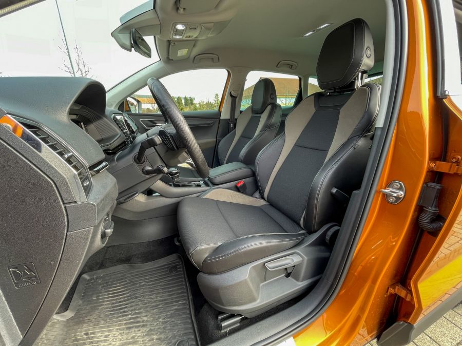 Kifogástalan – Skoda Karoq Style 1.5 TSI DSG - Autó & Motor - MOBILITY - karoq 2023, karoq teszt, Skoda karoq Style 1%2C5 Tsi DSG teszt, Skoda Karoq Style teszt, 