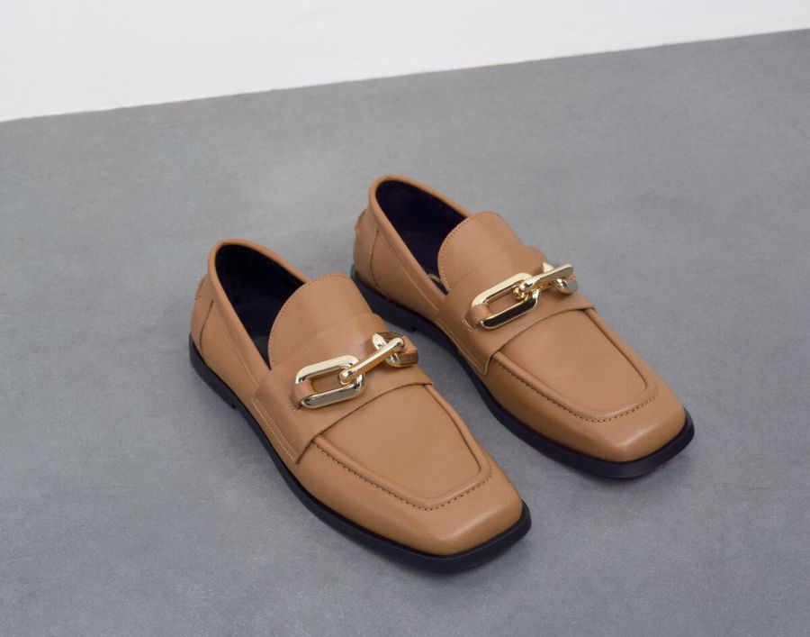 A legdivatosabb női mokaszinok a 2023-as tavaszi és nyári szezonban -  -  - mokaszin, mokaszinok, női mokaszin, 