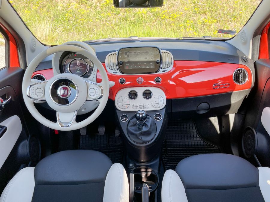 La vita e bella (Az élet szép) – Fiat 500 és Fiat 500X - Autó & Motor - MOBILITY - Autocentrum szabó fiat, fiat 500, Fiat 500 1.0 benzin, Fiat 500 és fiat 500x összehasonlítás, Fiat 500 teszt, Fiat 500 vs 500x teszt, Fiat 500x MHEV, Fiat 500x teszt,