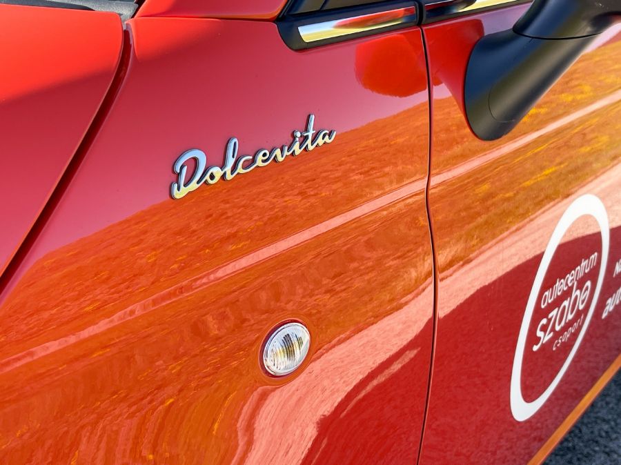 La vita e bella (Az élet szép) – Fiat 500 és Fiat 500X - Autó & Motor - MOBILITY - Autocentrum szabó fiat, fiat 500, Fiat 500 1.0 benzin, Fiat 500 és fiat 500x összehasonlítás, Fiat 500 teszt, Fiat 500 vs 500x teszt, Fiat 500x MHEV, Fiat 500x teszt,