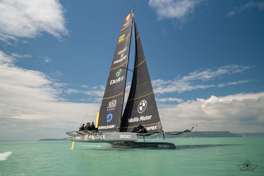 A Kékszalag egyik legfiatalabb esélyesét a BMW Wallis Motor támogatja a felkészülésben - Kikapcsoló - STYLENEWS - kékszalag 2023, wallis motor,