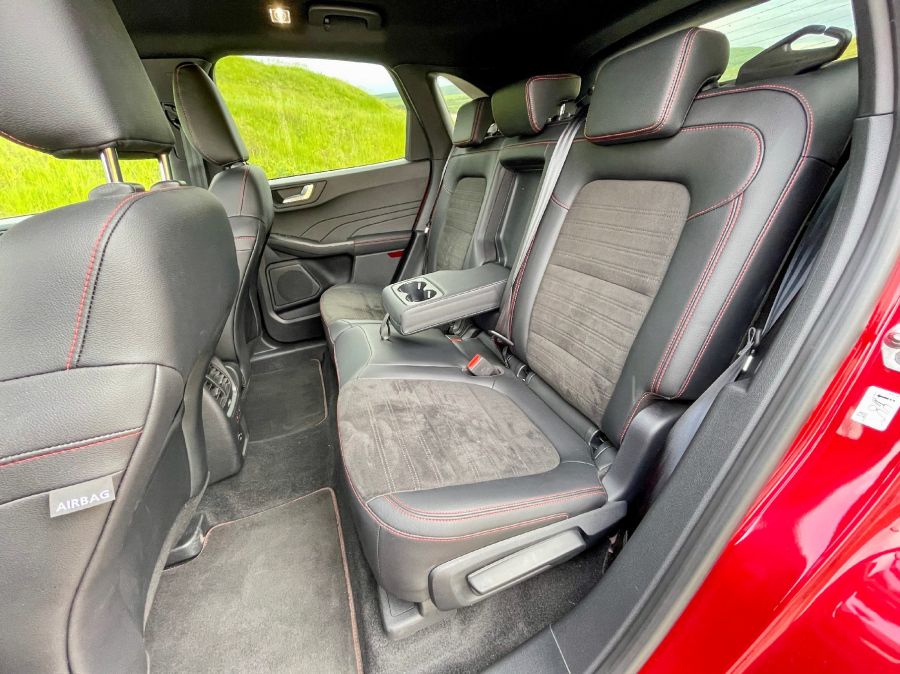 Mint a jó bor - Ford Kuga ST-Line FHEV - Autó & Motor - MOBILITY - Ford Kuga, Ford Kuga ST-Line full hybrid teszt, Kuga FHEV, Kuga FHEV teszt, kuga ford, Kuga ST LIne teszt, kuga teszt, 