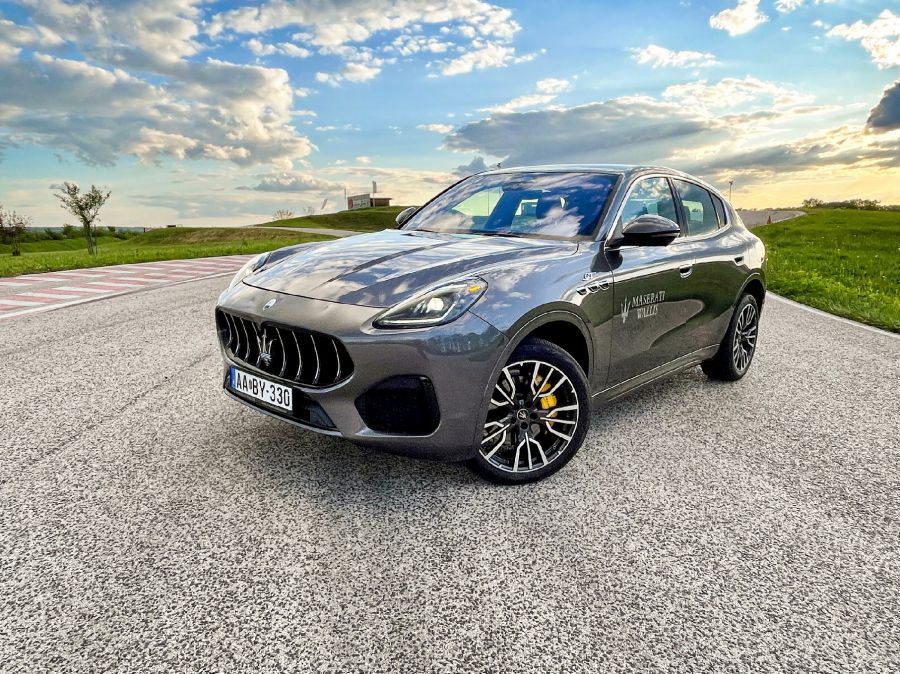 Végigsöpör, mint a Földközi tengeri szél - Maserati Grecale - Autó & Motor - MOBILITY - 2023 grecale maserati teszt, grecale, grecale gt, grecale teszt, maserati grecale, maserati SUV teszt, 