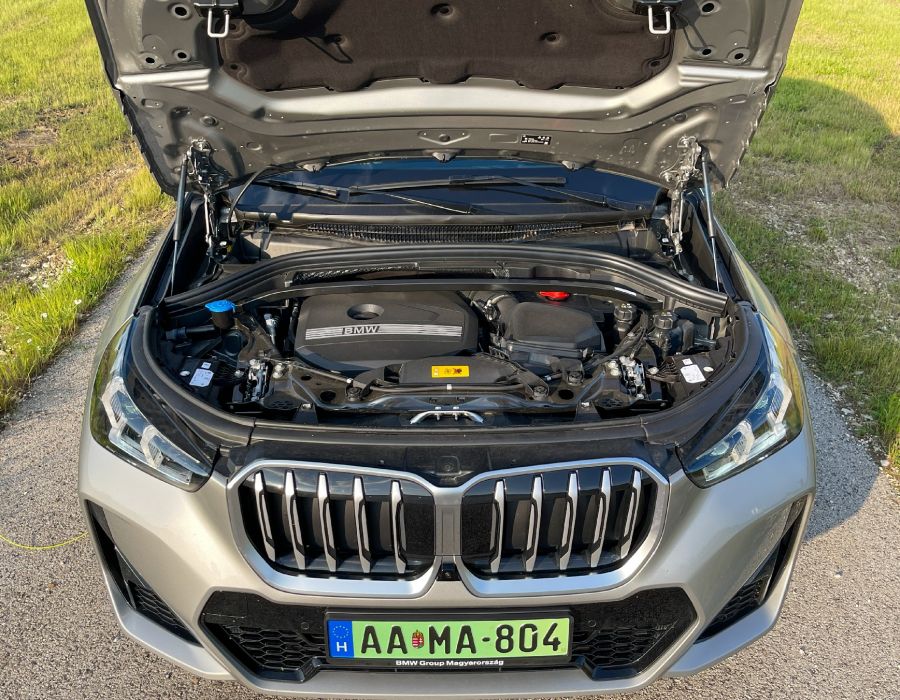 Tudatosan – BMW X1 xDrive30e - Autó & Motor - MOBILITY - 2023 BMW X1 30e teszt, 2023 BMW X1 plug-in hybrid teszt, 2023 BMW X1 xDrive30e teszt, BMW X1, BMW X1 PHEV teszt, BMW x1 teszt, X1 teszt, 