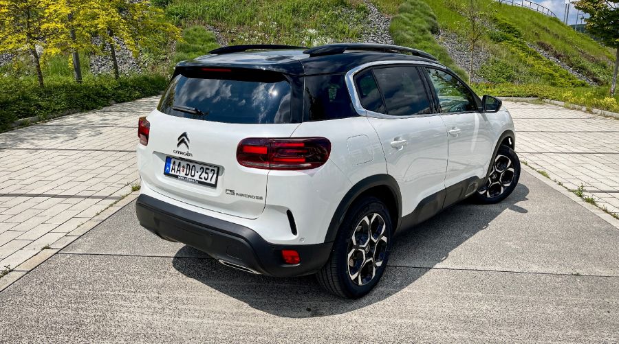 A vidám családi - Citroën C5 Aircross 1.5HDI Shine - Autó & Motor - MOBILITY - 2023 Citroen C5 Aircross 1%2C5 HDI Shine teszt, Aircross dízel teszt, c5 aircross, C5 Aircross dízel teszt, Ciroene C5 Aircross HDI teszt, Citroen teszt, 