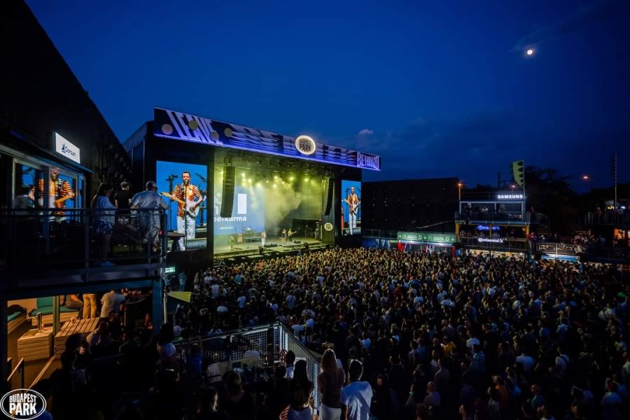 'Egyfolytában a nevemet hallom mindenhonnan.' - 20 éves születésnapi koncertet tartott a Hiperkarma a Budapest Parkban - Kikapcsoló - STYLENEWS - hiperkarma, hiperkarma budapest park, 