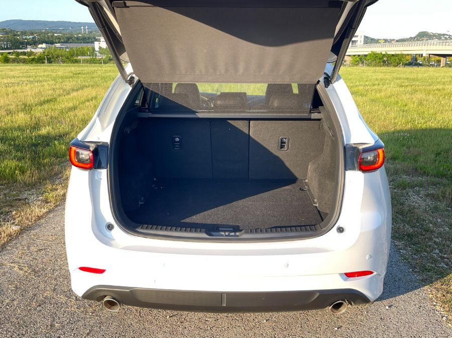 Ne a divat mondja meg, hogy ki vagy – Mazda CX-5 Takumi G194 AWD - Autó & Motor - MOBILITY - cx5 mazda, cx5 teszt, Mazda CX-5 teszt, Mazda cx-g benzin teszt, Mazda cx5 G194 AWD Takumi teszt, 