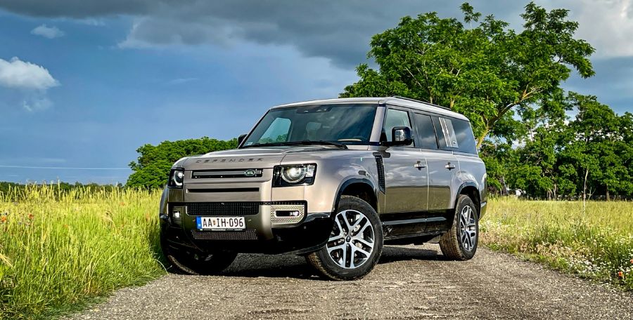 Ki a kicsit nem becsüli, vehet nagyobbat – Land Rover Defender 130 D300 AWD - Autó & Motor - MOBILITY - 2023 Land Rover Defender 130 D300 AWD teszt, Defedenr D300, defender 130, Defender teszt, land rover defender, Land Rover Defender 130 D300, LAnd Rover teszt, 