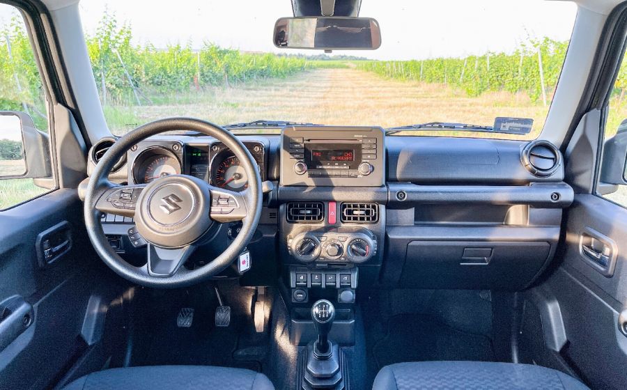 A legkedvesebb haszonjármű – Suzuki Jimny 4WD 5MT LCV - Autó & Motor - MOBILITY - jimny lcv teszt, jimny teszt, Suzuki Jimny, Suzuki jimny teszt,