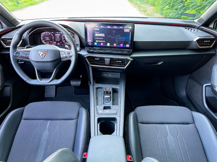 Oidipusz - Cupra Leon 1.5 eTSI DSG - Autó & Motor - MOBILITY - cupra leon, Cupra leon 1.5 eTSI DSG teszt, leon cupra teszt, leon teszt,