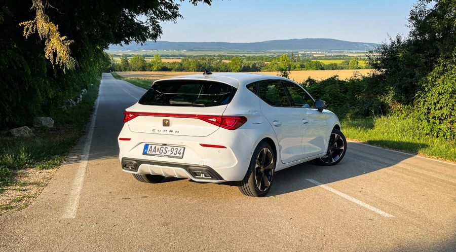 Oidipusz - Cupra Leon 1.5 eTSI DSG - Autó & Motor - MOBILITY - cupra leon, Cupra leon 1.5 eTSI DSG teszt, leon cupra teszt, leon teszt,