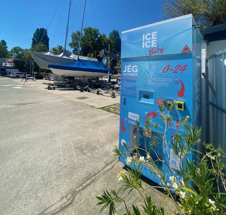 Ice-ice baby: Felüdülés a tikkasztó nyári hőségben - STYLELIFE -  - iceicebaby, jégautomata,