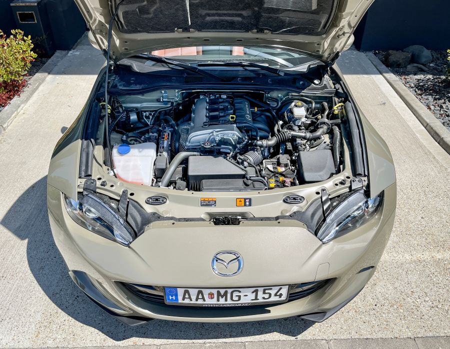 Ikon – Mazda MX-5 Roadster - Autó & Motor - MOBILITY - 2023 MX-5 teszt, mazda MX-5 teszt, Mazda MX5 Roadster teszt, mx-5 mazda, mx5 mazda, 