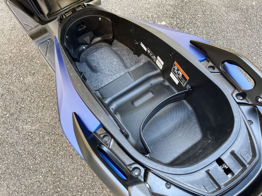 Mások miért nem így csinálják? – Honda Forza 350 - Autó & Motor - MOBILITY - forza, forza 350, forza 350 teszt, honda, honda forza, honda forza 350 teszt, honda teszt,