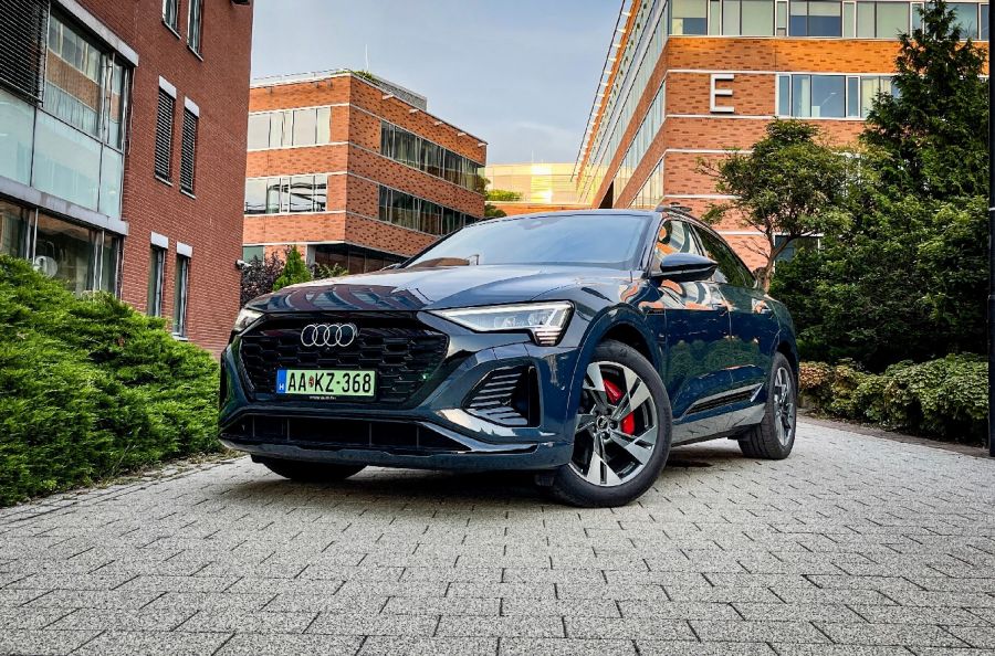 Konzervatív nyugalom – Audi Q8 55 Sportback e-tron - Autó & Motor - MOBILITY - 2023 Audi Q8 e-tron Sportback teszt, Audi e-tron teszt, Audi Q8 55 Sportback e-tron teszt, Audi Q8 e-tron teszt, 