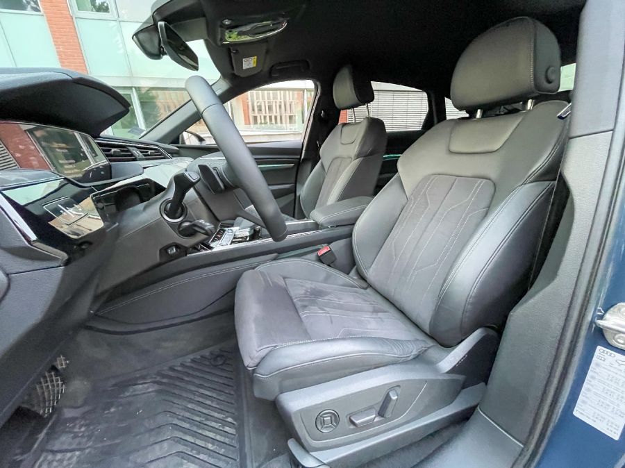 Konzervatív nyugalom – Audi Q8 55 Sportback e-tron - Autó & Motor - MOBILITY - 2023 Audi Q8 e-tron Sportback teszt, Audi e-tron teszt, Audi Q8 55 Sportback e-tron teszt, Audi Q8 e-tron teszt, 