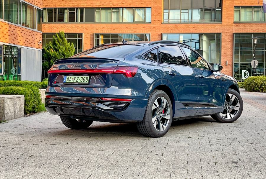 Konzervatív nyugalom – Audi Q8 55 Sportback e-tron - Autó & Motor - MOBILITY - 2023 Audi Q8 e-tron Sportback teszt, Audi e-tron teszt, Audi Q8 55 Sportback e-tron teszt, Audi Q8 e-tron teszt, 