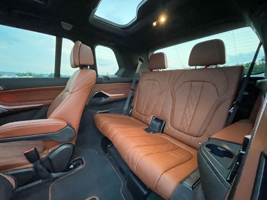 Nem helyrajzi kérdés – BMW X7 M60i xDrive - Autó & Motor - MOBILITY - 2023 BMW X7 M60i teszt, 2023 X7 M60i, BMW X7, BMW X7 M60i xDrive teszt, BMW X7 teszt, x7, x7 m60i, X7 M60i teszt, 