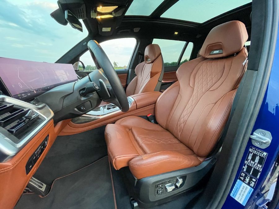 Nem helyrajzi kérdés – BMW X7 M60i xDrive - Autó & Motor - MOBILITY - 2023 BMW X7 M60i teszt, 2023 X7 M60i, BMW X7, BMW X7 M60i xDrive teszt, BMW X7 teszt, x7, x7 m60i, X7 M60i teszt, 