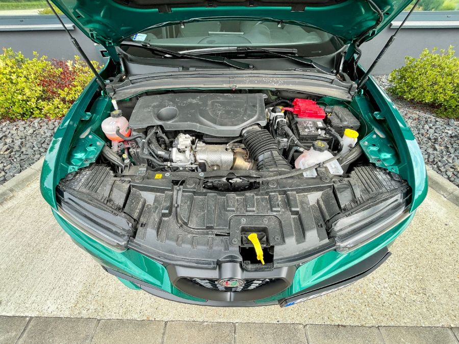 Művészet és technika – Alfa Romeo Tonale 1,5 MultiAir e-Hybrid Veloce - Autó & Motor - MOBILITY - Alfa romeo tonale e-Hybrid veloce teszt, alfa romeo tonale teszt, alfa tonale teszt, Tonale 1.5 multiair tonale teszt, tonale e-hybrid teszt, 