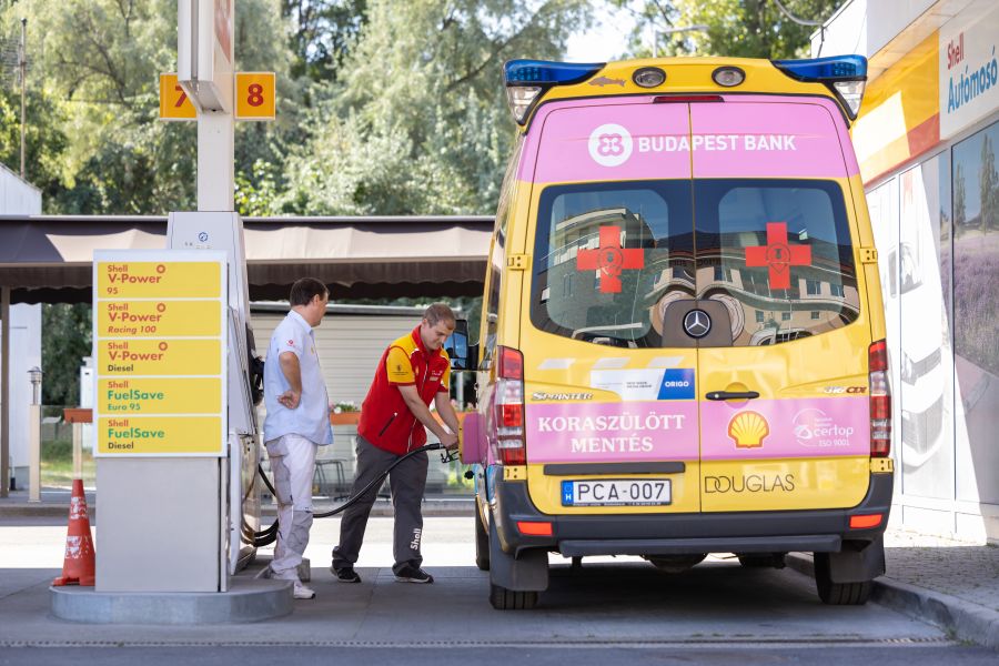 A Shell 2023-ban is támogatja a Peter Cerny Alapítvány nélkülözhetetlen munkáját -  -  - mentőautó, shell hungary zrt, 