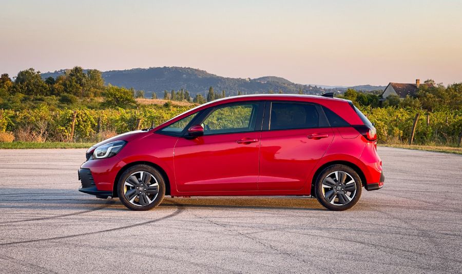 Kívül kicsi, belül nagy – Honda Jazz 1.5 i-MMD Hybrid Advance - Autó & Motor - MOBILITY - 2023 Honda Jazz 1%2C5 i-MMD Hybris Advance teszt, 2023 Honda Jazz hybrid teszt, honda jazz, Honda jazz hybrid teszt, 