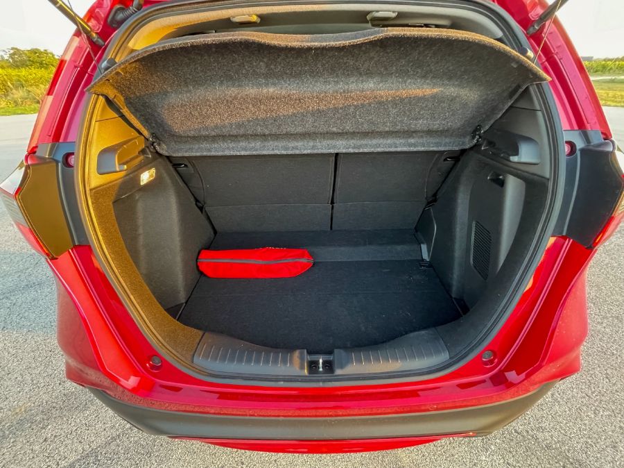 Kívül kicsi, belül nagy – Honda Jazz 1.5 i-MMD Hybrid Advance - Autó & Motor - MOBILITY - 2023 Honda Jazz 1%2C5 i-MMD Hybris Advance teszt, 2023 Honda Jazz hybrid teszt, honda jazz, Honda jazz hybrid teszt, 