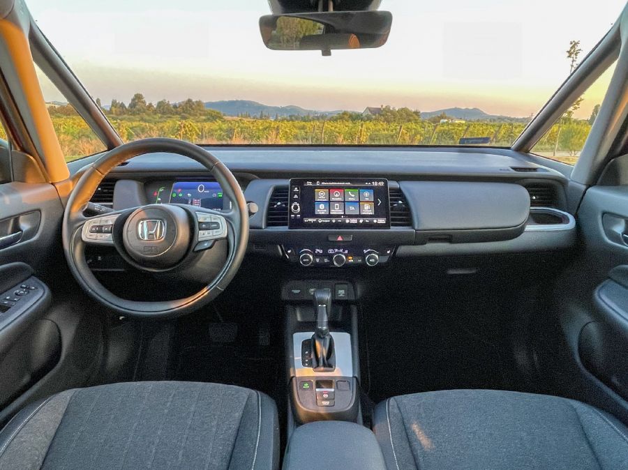 Kívül kicsi, belül nagy – Honda Jazz 1.5 i-MMD Hybrid Advance - Autó & Motor - MOBILITY - 2023 Honda Jazz 1%2C5 i-MMD Hybris Advance teszt, 2023 Honda Jazz hybrid teszt, honda jazz, Honda jazz hybrid teszt, 