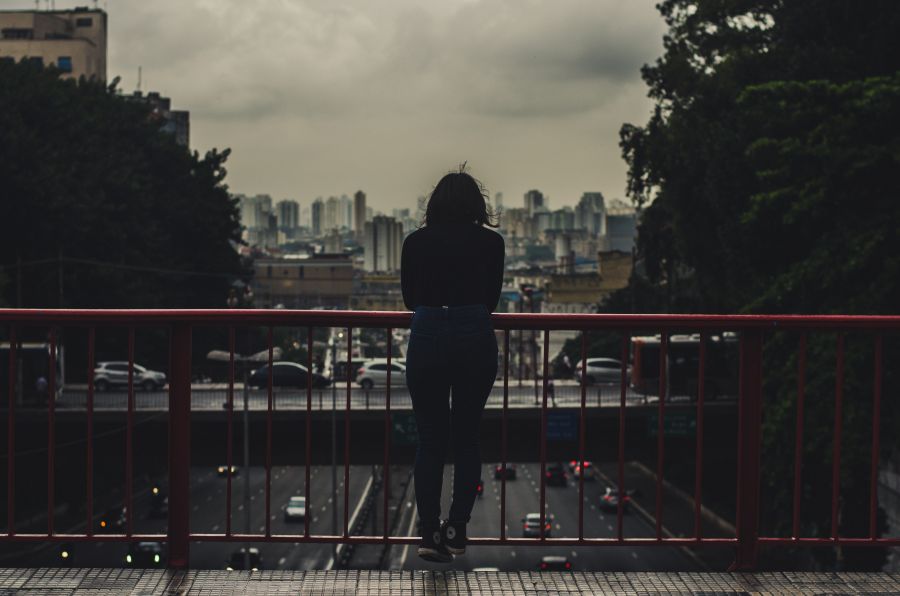 Kritikát attól fogsz kapni, akinek valamiért szúrod a szemét -  -  - kritizálás,