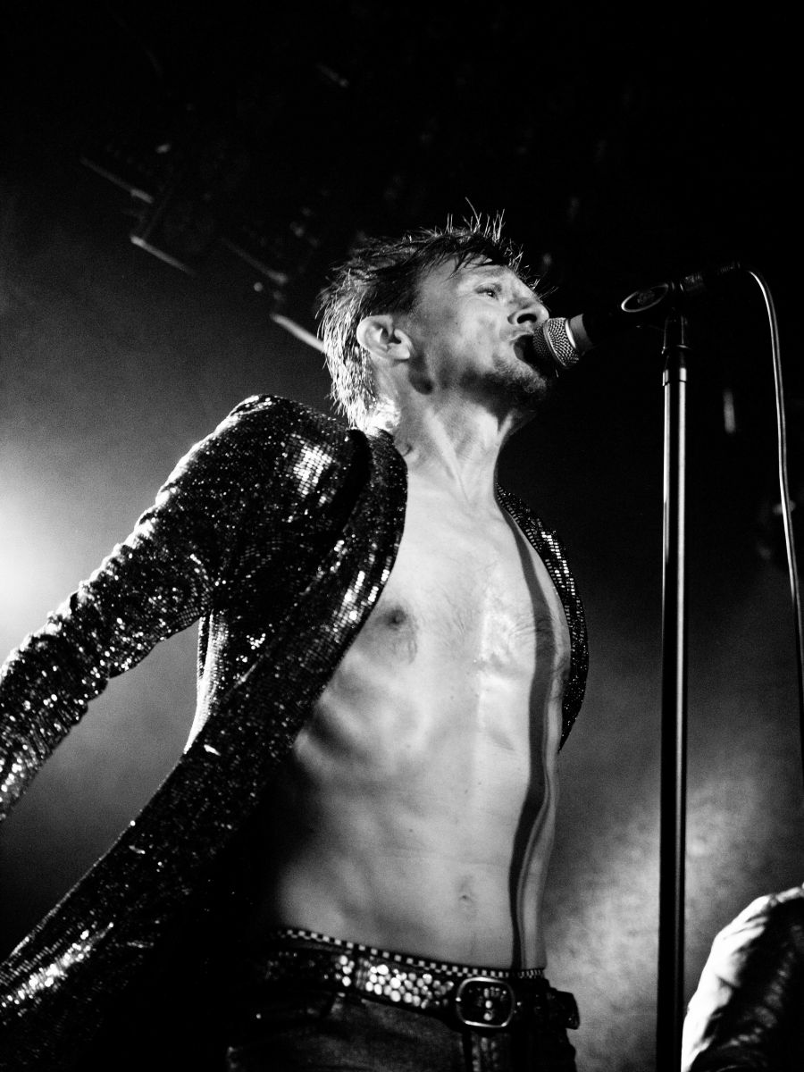 Meg sem tudom számolni, hogy hányszor hasonlítottak már valakihez. Voltam már mindenki! -  -  - A38, beszámoló, koncert, wakeup1230, 