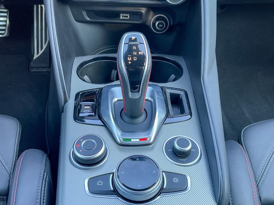 Mindörökké egyszer – Alfa Romeo Giulia 2.0 Q4 Competizione - Autó & Motor - MOBILITY - 2023 Alfa Giulia Competizione teszt, alfa romeo giulia, Alfa Romeo Giulia 2.0 Q4 teszt, Alfa romeo giulia competizione, Alfa Romeo Giulia teszt,