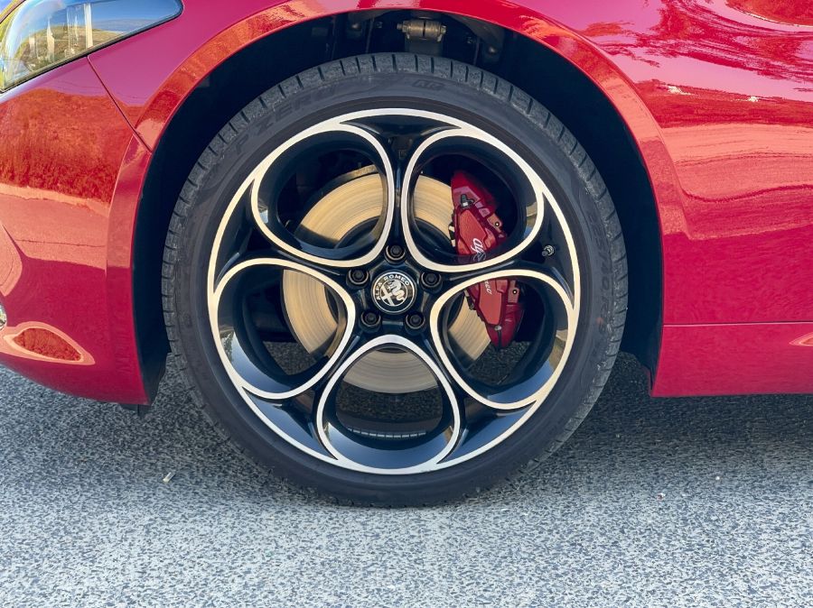 Mindörökké egyszer – Alfa Romeo Giulia 2.0 Q4 Competizione - Autó & Motor - MOBILITY - 2023 Alfa Giulia Competizione teszt, alfa romeo giulia, Alfa Romeo Giulia 2.0 Q4 teszt, Alfa romeo giulia competizione, Alfa Romeo Giulia teszt,