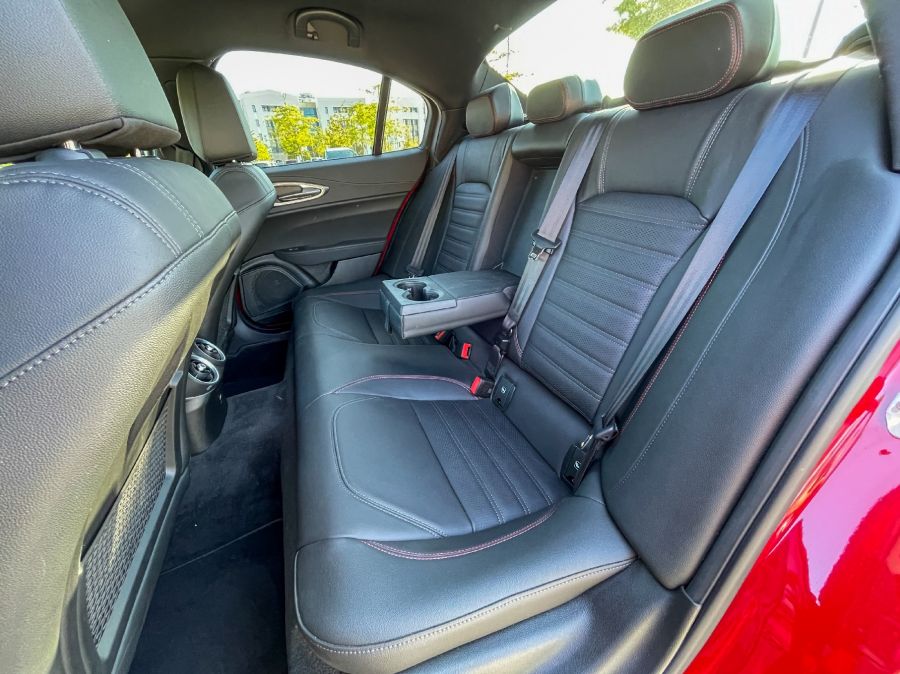 Mindörökké egyszer – Alfa Romeo Giulia 2.0 Q4 Competizione - Autó & Motor - MOBILITY - 2023 Alfa Giulia Competizione teszt, alfa romeo giulia, Alfa Romeo Giulia 2.0 Q4 teszt, Alfa romeo giulia competizione, Alfa Romeo Giulia teszt,
