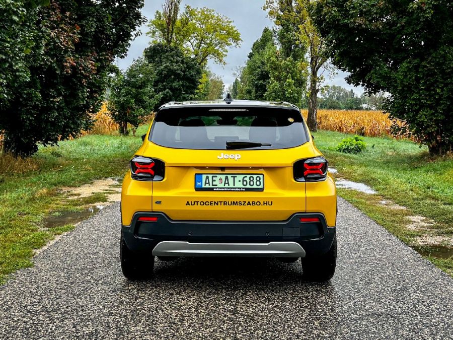 A legjobbnak ítélt – Jeep Avenger Summit - Autó & Motor - MOBILITY - 2023 car of the year teszt, 2023 Jeep Avenger teszt, Jeep autocentrumszabo, Jeep Avenger electric teszt, Jeep Avenger Summit teszt, Jeep Avenger teszt, 