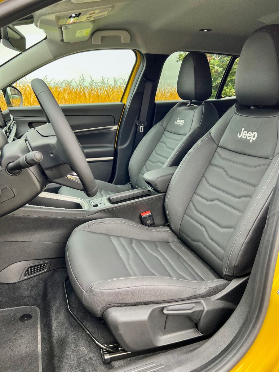 A legjobbnak ítélt – Jeep Avenger Summit - Autó & Motor - MOBILITY - 2023 car of the year teszt, 2023 Jeep Avenger teszt, Jeep autocentrumszabo, Jeep Avenger electric teszt, Jeep Avenger Summit teszt, Jeep Avenger teszt, 