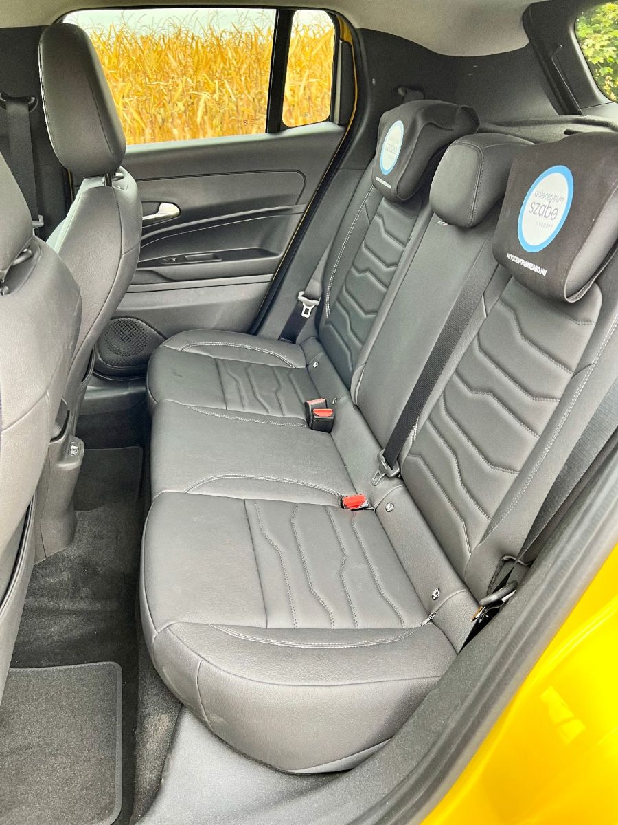 A legjobbnak ítélt – Jeep Avenger Summit - Autó & Motor - MOBILITY - 2023 car of the year teszt, 2023 Jeep Avenger teszt, Jeep autocentrumszabo, Jeep Avenger electric teszt, Jeep Avenger Summit teszt, Jeep Avenger teszt, 