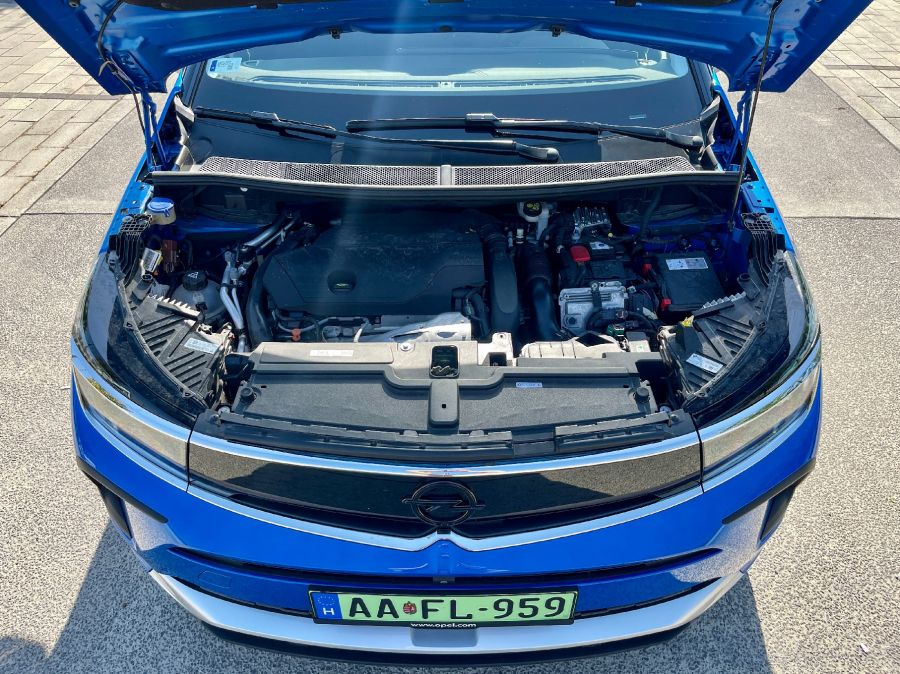 Örülök, hogy újra látlak! Jól nézel ki! – Opel Grandland Plug-in Hybrid Ultimate - Autó & Motor - MOBILITY - grandland 2023, grandland plug in hybrid, grandland teszt, opel Grandland PHEV Ultimate teszt, Opel grandland teszt, 